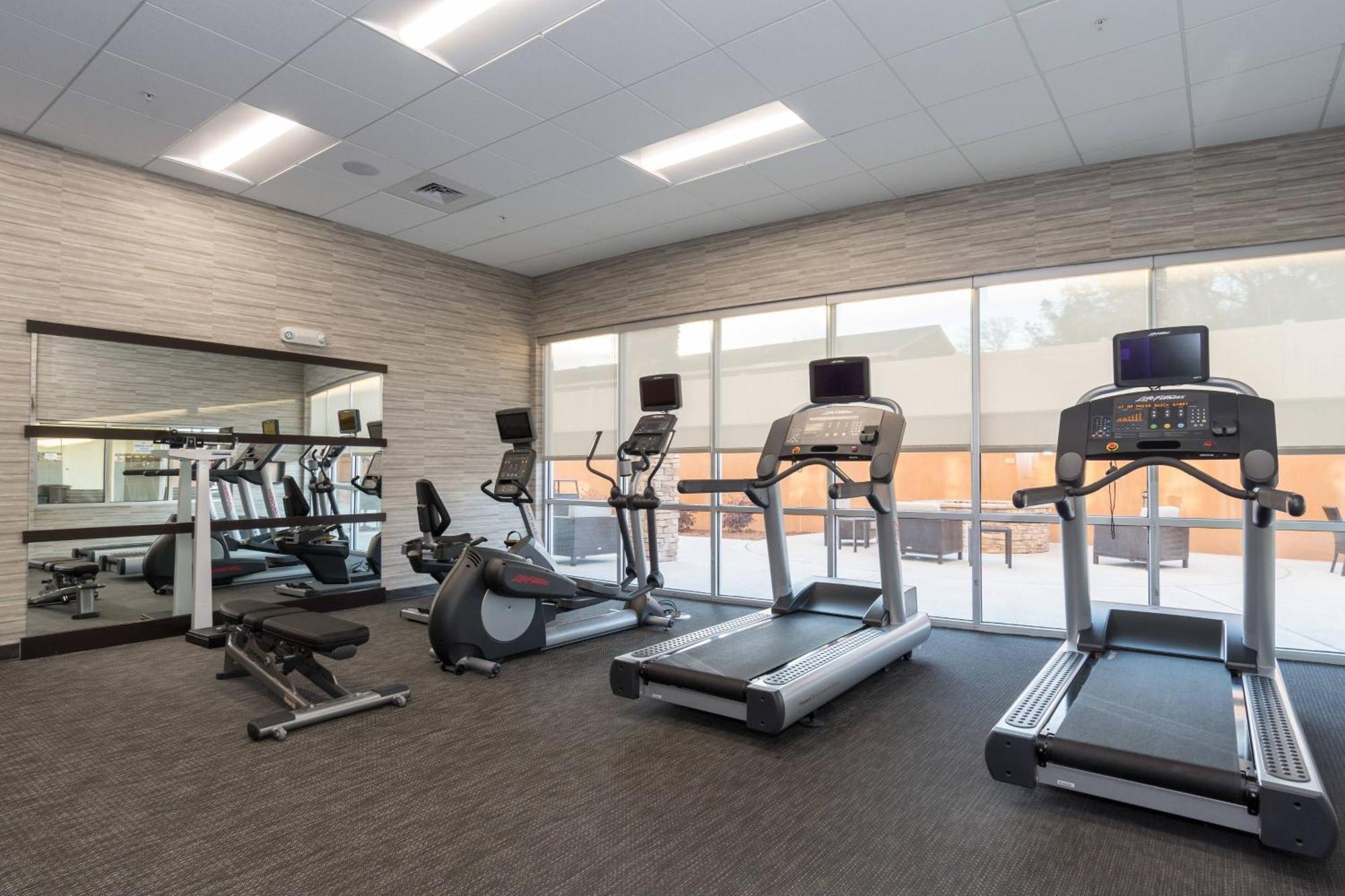 Courtyard By Marriott Fayetteville Fort Liberty - Spring Lake Eksteriør bilde