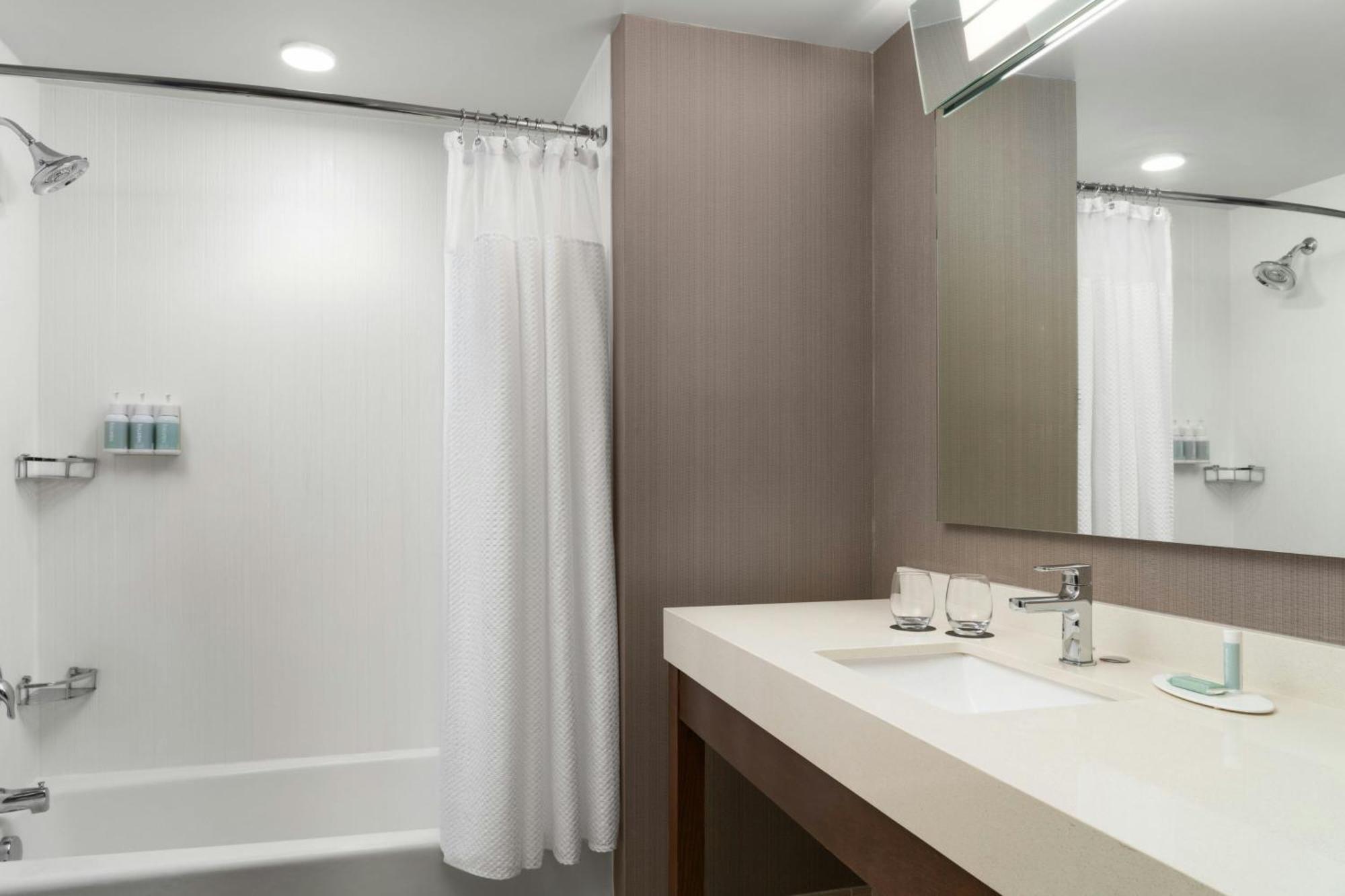 Courtyard By Marriott Fayetteville Fort Liberty - Spring Lake Eksteriør bilde