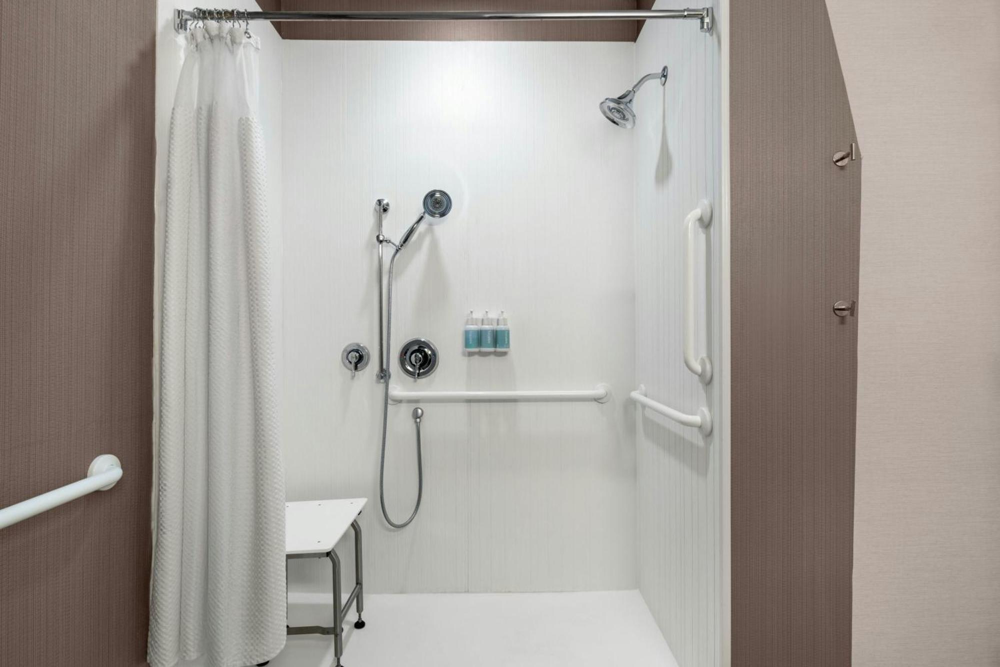 Courtyard By Marriott Fayetteville Fort Liberty - Spring Lake Eksteriør bilde