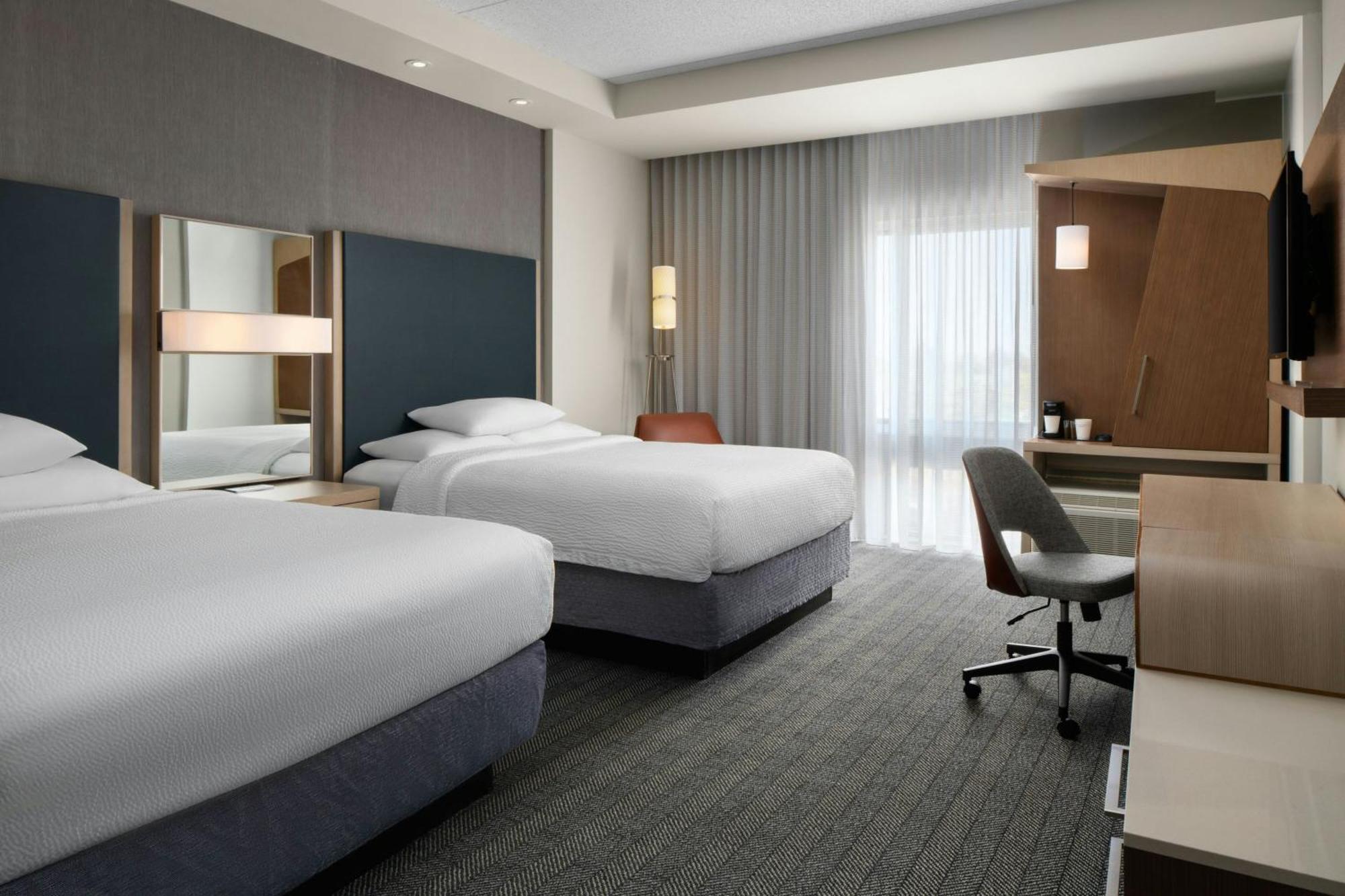 Courtyard By Marriott Fayetteville Fort Liberty - Spring Lake Eksteriør bilde