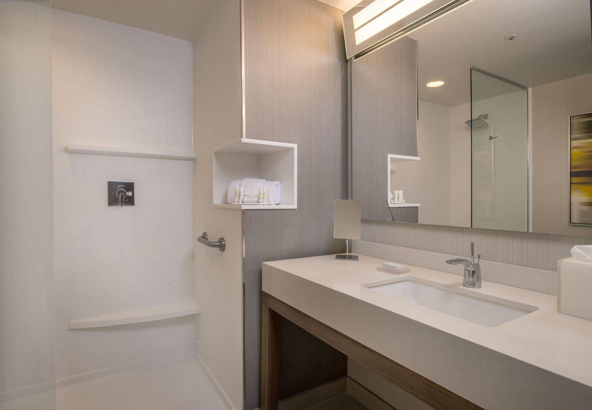 Courtyard By Marriott Fayetteville Fort Liberty - Spring Lake Eksteriør bilde