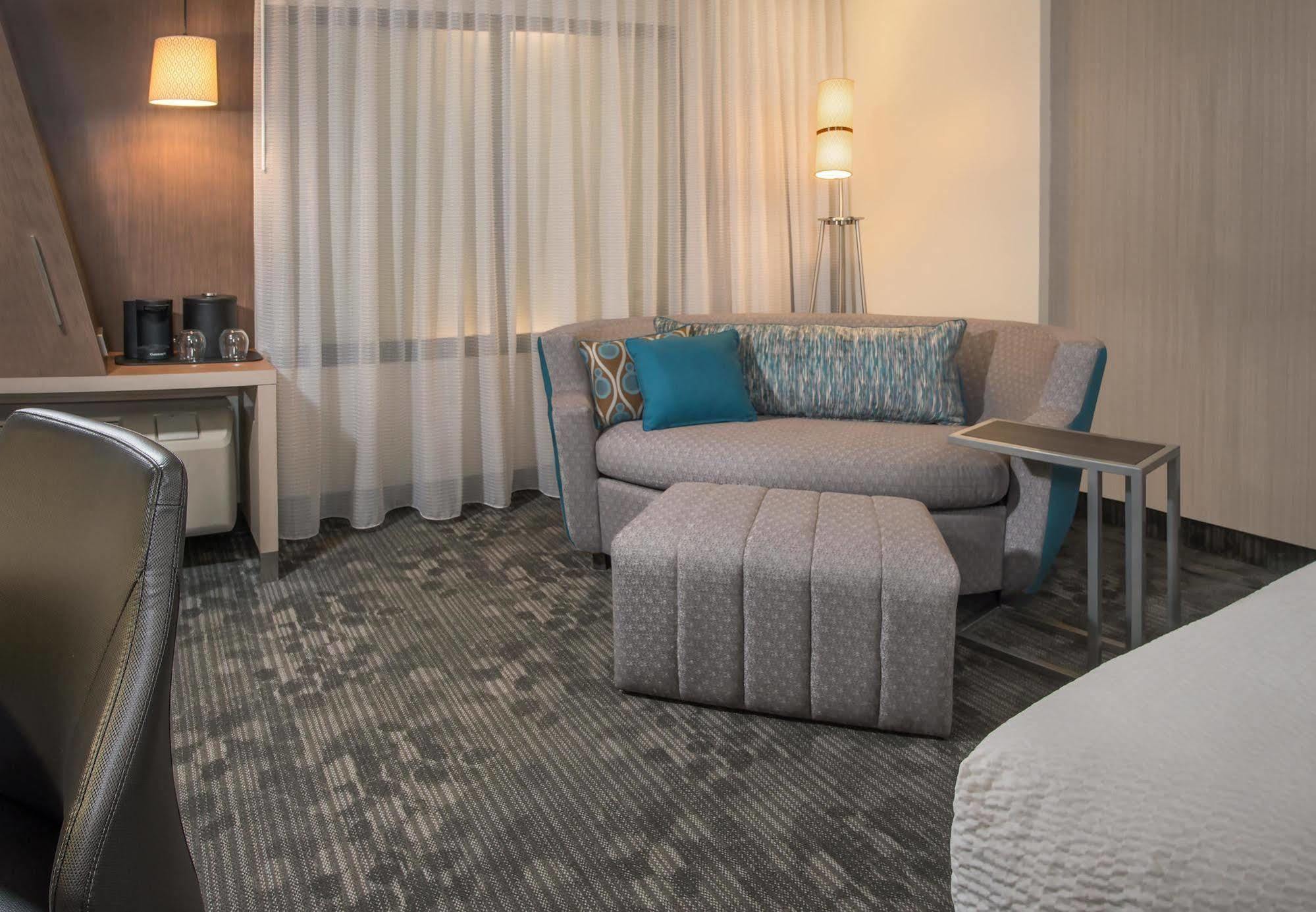 Courtyard By Marriott Fayetteville Fort Liberty - Spring Lake Eksteriør bilde